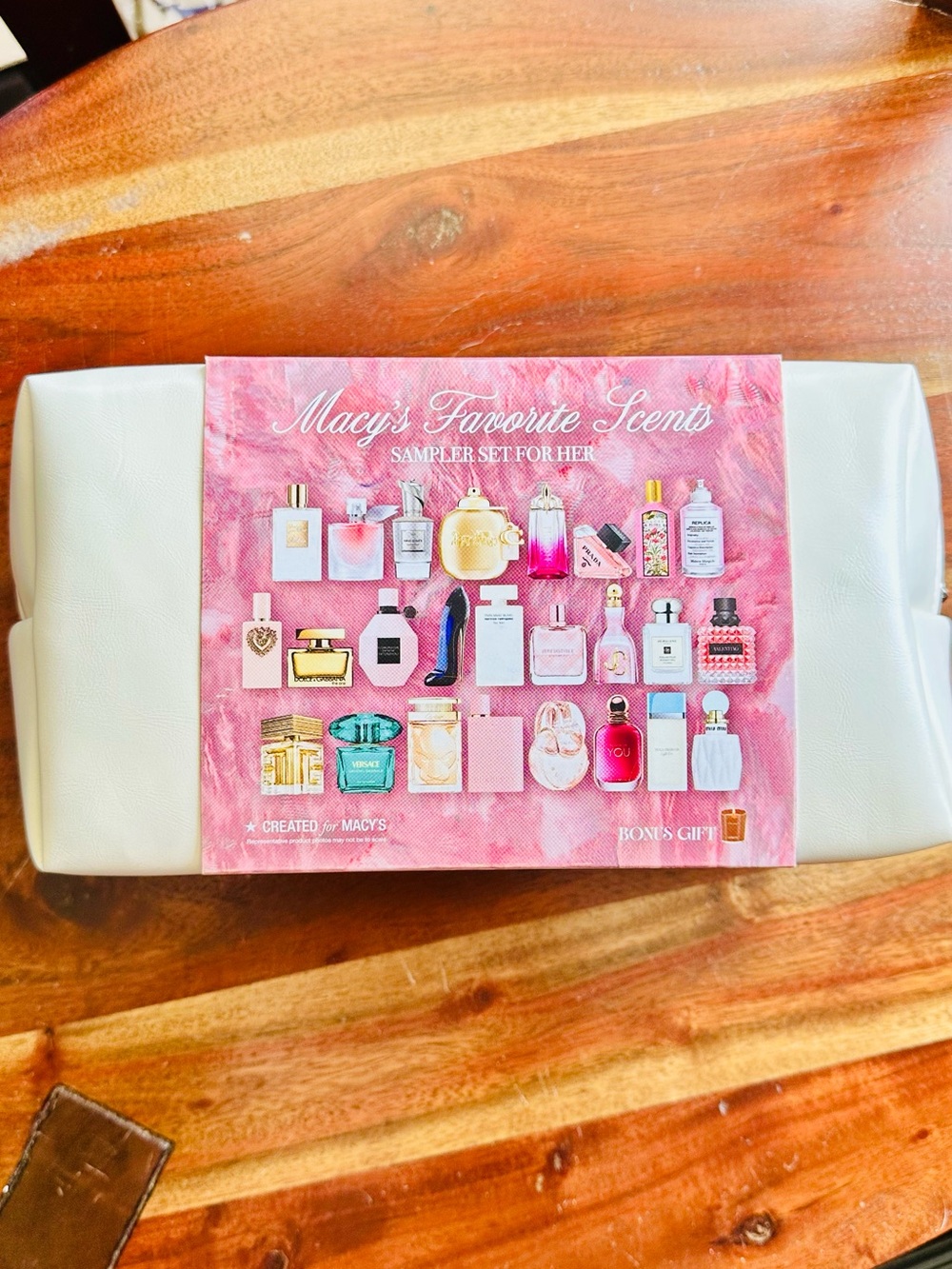 Macy’s 26 Piece Fragrance Sampler Set with Cosmetic Bag